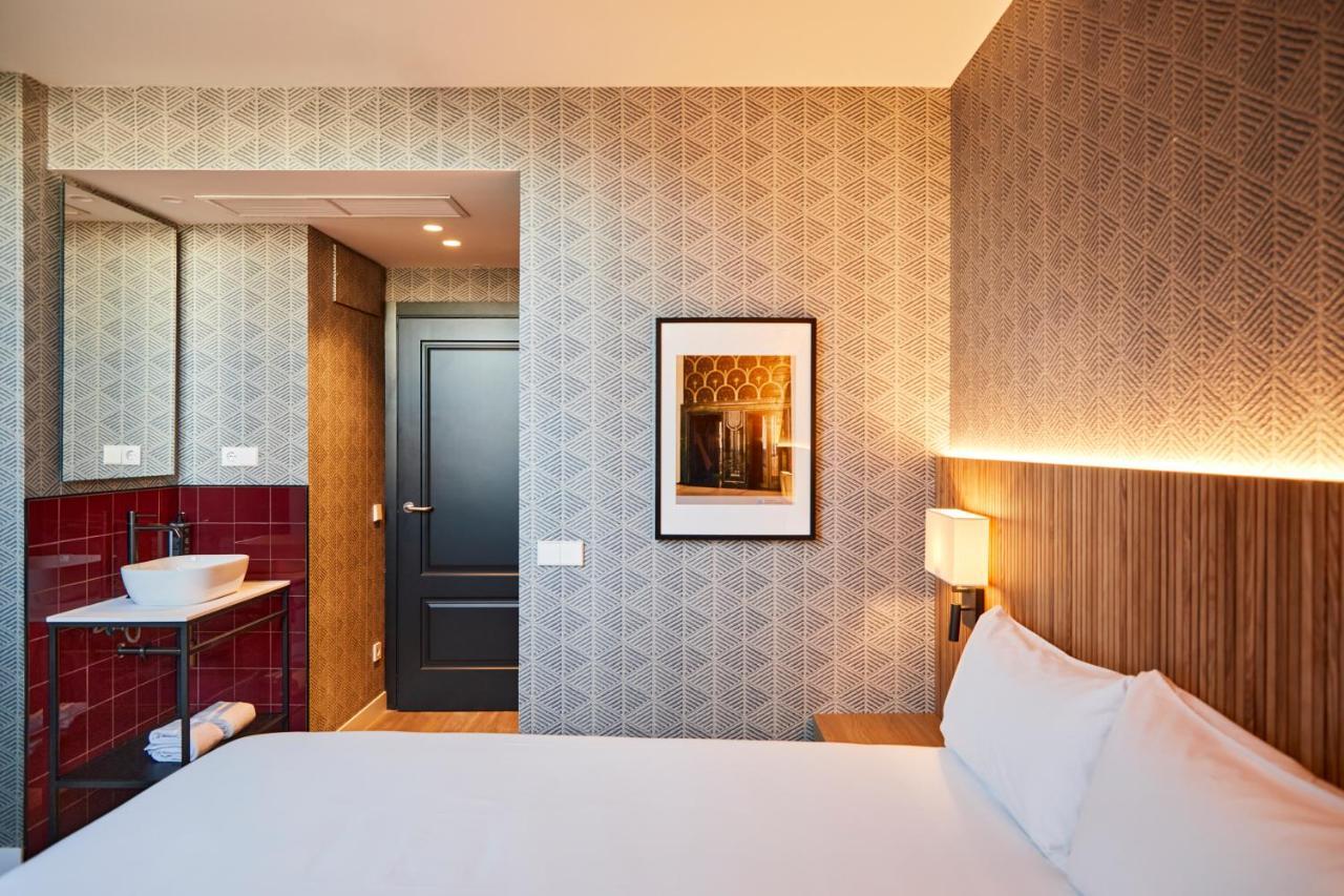 Deluxe Room,1480737308:JPEG